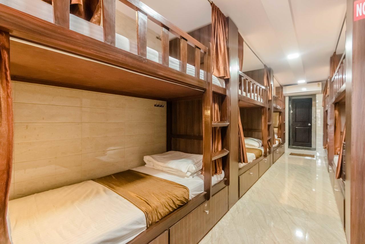 Awesome Dormitory - Men Only 뭄바이 외부 사진