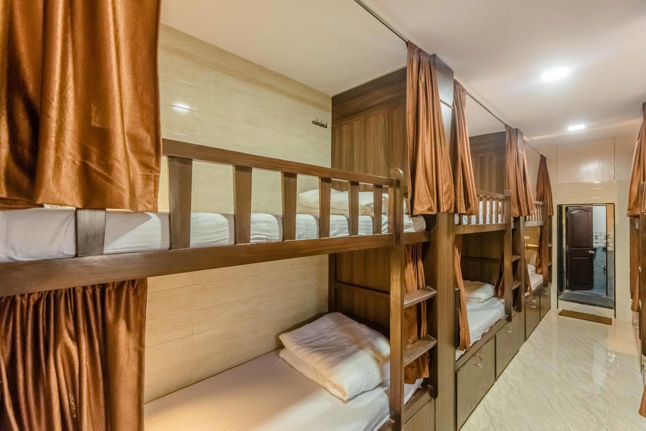 Awesome Dormitory - Men Only 뭄바이 외부 사진